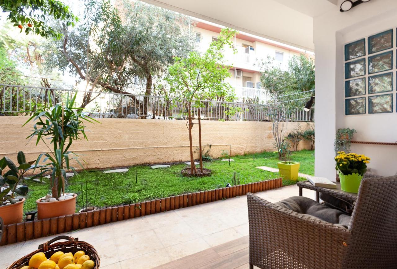 Seaside Apartment By Flisvos Marina Athènes Extérieur photo
